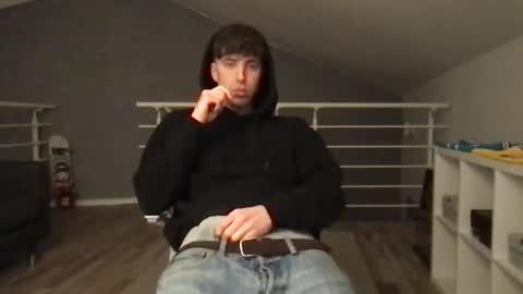 icyninesix online show from December 28, 2024, 8:04 pm