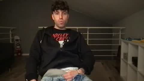 icyninesix online show from January 25, 2025, 7:39 pm