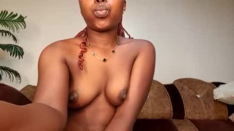 idatfan online show from February 15, 2026, 2:19 am