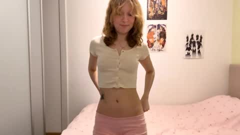 Sarah online show from April 17, 2026, 6:33 pm