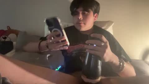 idk12327 online show from March 7, 2025, 7:41 am