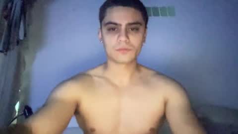 idkimjusttyping1000 online show from November 3, 2025, 11:22 am