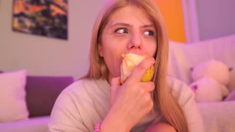 Little Flower online show from February 6, 2025, 7:40 pm