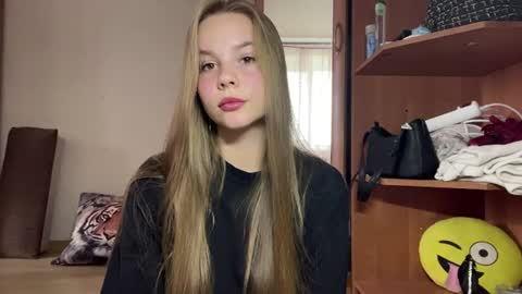 Snapshot of ieshacaddy chatting on July 25, 2026, 10:35 am Katerina online show from July 25, 2026, 10:35 am