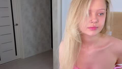 Lisa online show from December 15, 2024, 10:50 am