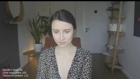 Belle online show from October 30, 2025, 11:11 am