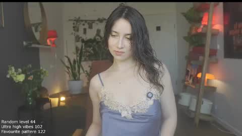 Belle online show from March 9, 2026, 11:36 am