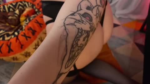 Emmy  help me reach 100 thumbs up online show from April 18, 2026, 9:37 pm