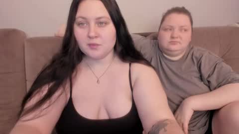 Snapshot of ihaveasecret_ chatting on September 19, 2025, 4:29 pm Alice online show from September 19, 2025, 4:29 pm