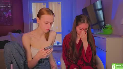 Julia and Mira online show from April 29, 2026, 6:06 am