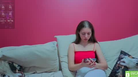 Snapshot of ihavepaws33 chatting on May 1, 2026, 5:28 pm Julia and Mira online show from May 1, 2026, 5:28 pm