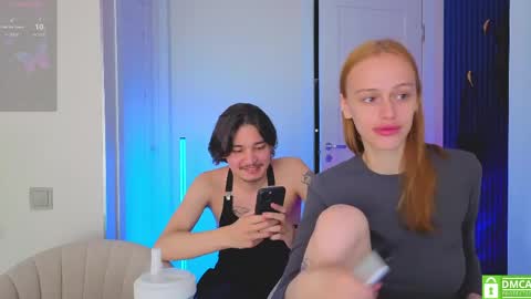 Snapshot of ihavepaws33 chatting on June 6, 2026, 5:34 am Julia and Mira online show from June 6, 2026, 5:34 am