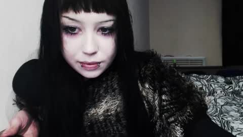 iiiiiiis online show from December 21, 2025, 10:33 am