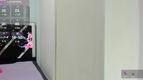 Isabella online show from October 15, 2025, 1:00 pm