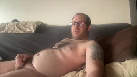LonelyDad online show from June 1, 2026, 12:23 am