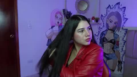 ilayra_smith online show from November 12, 2025, 8:52 pm