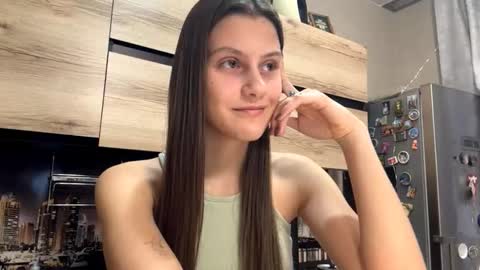 Sophie online show from February 16, 2026, 11:17 am