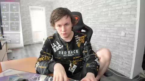 iliaskris online show from March 10, 2025, 9:21 am