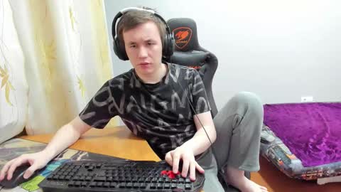 iliaskris online show from December 22, 2025, 10:29 pm