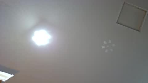 illcomunicate69 online show from October 22, 2025, 3:18 am