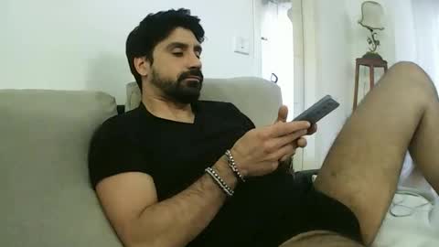 ilmangj90 online show from April 6, 2026, 8:04 am