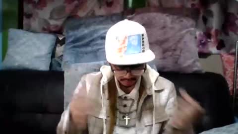 Snapshot of ilovebunny69 chatting on September 29, 2025, 6:18 am ilovebunny69 online show from September 29, 2025, 6:18 am