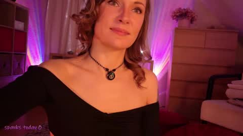 ilucyme online show from February 7, 2025, 7:38 pm