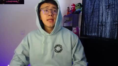 Snapshot of im__noah chatting on March 5, 2025, 1:39 pm im__noah online show from March 5, 2025, 1:39 pm