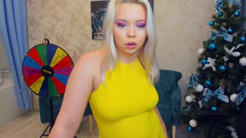 Roxy online show from December 22, 2024, 11:09 pm