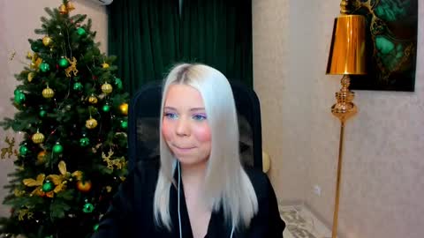 Roxy online show from December 27, 2024, 8:18 pm