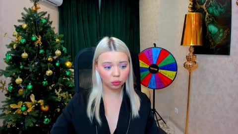 Roxy online show from December 28, 2024, 2:22 am