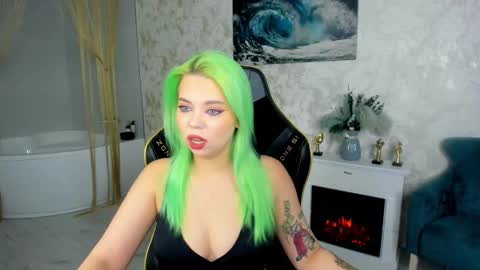 Roxy online show from February 10, 2026, 7:18 pm