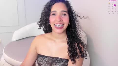 Belinda Mesa  online show from September 23, 2025, 4:15 am