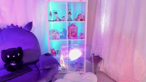 Anna  online show from October 1, 2025, 12:22 pm