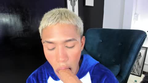 Snapshot of im_jasper chatting on February 2, 2026, 9:35 pm JASPER online show from February 2, 2026, 9:35 pm