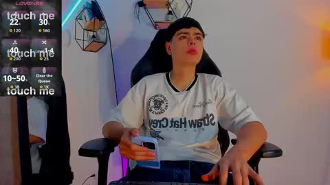 Snapshot of im_juaniito chatting on September 14, 2025, 1:38 am  40 OFF TODAY online show from September 14, 2025, 1:38 am