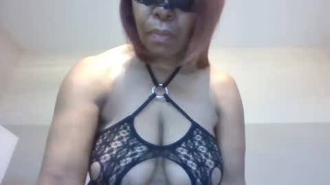 Snapshot of im_laa30z chatting on December 9, 2024, 2:39 pm weet exy Cougar online show from December 9, 2024, 2:39 pm