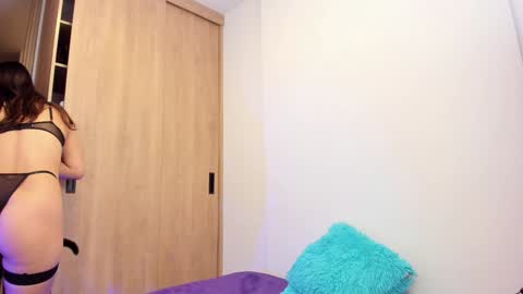 Luna online show from December 3, 2024, 1:08 am