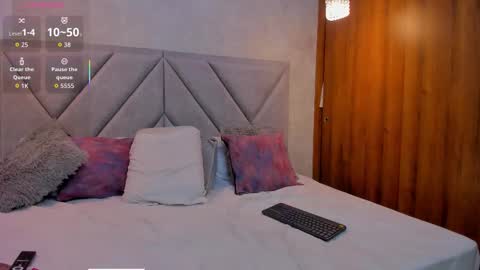 Manu  online show from January 8, 2026, 2:19 pm