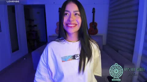 im_mariana online show from April 15, 2026, 1:45 am