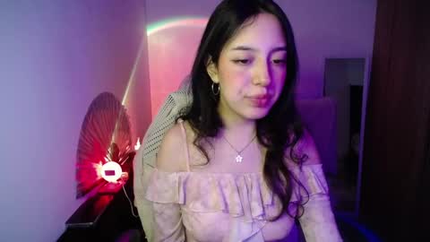 Snapshot of im_misssilver chatting on October 2, 2025, 11:01 pm im_misssilver online show from October 2, 2025, 11:01 pm