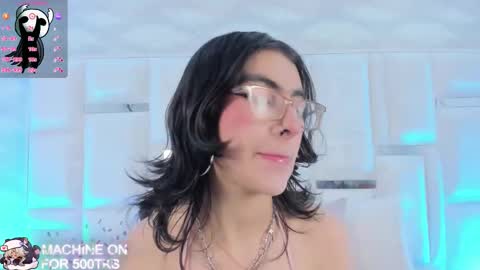 Moly  online show from January 13, 2026, 8:58 pm