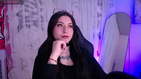 Snapshot of im_rosse_ chatting on May 14, 2026, 8:37 pm Jade Rosse online show from May 14, 2026, 8:37 pm
