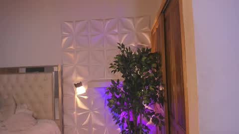 Snapshot of im_sebaslopez chatting on November 18, 2025, 11:37 pm im_sebaslopez online show from November 18, 2025, 11:37 pm