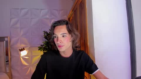 Snapshot of im_sebaslopez chatting on November 27, 2025, 11:45 am im_sebaslopez online show from November 27, 2025, 11:45 am