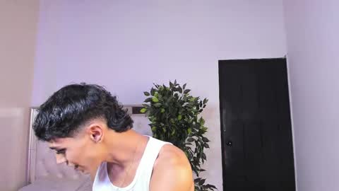 im_sebaslopez online show from March 12, 2026, 7:42 pm