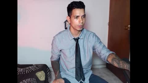 im_taylor24 online show from November 18, 2025, 11:15 pm