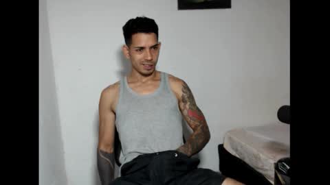 im_taylor24 online show from December 3, 2025, 10:30 pm