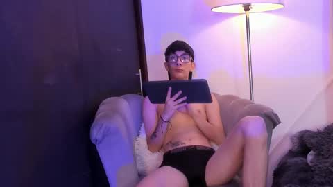 Snapshot of im_thomass chatting on December 20, 2025, 12:12 pm thomas online show from December 20, 2025, 12:12 pm