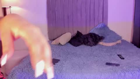 Snapshot of im_tiffany_ chatting on March 4, 2026, 7:03 am im tiffany online show from March 4, 2026, 7:03 am